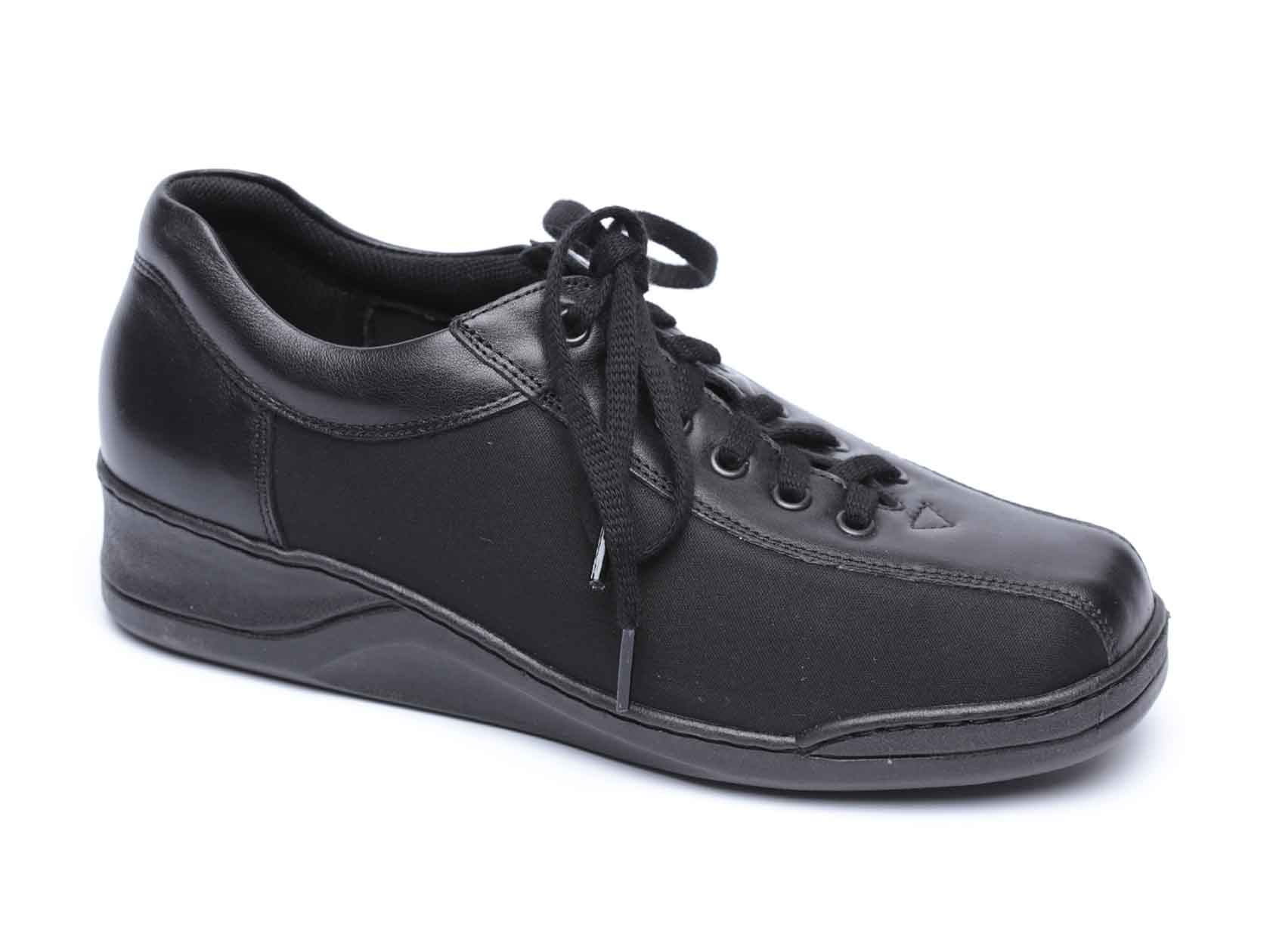 נעלי נוחות שחורות עם שרוכים