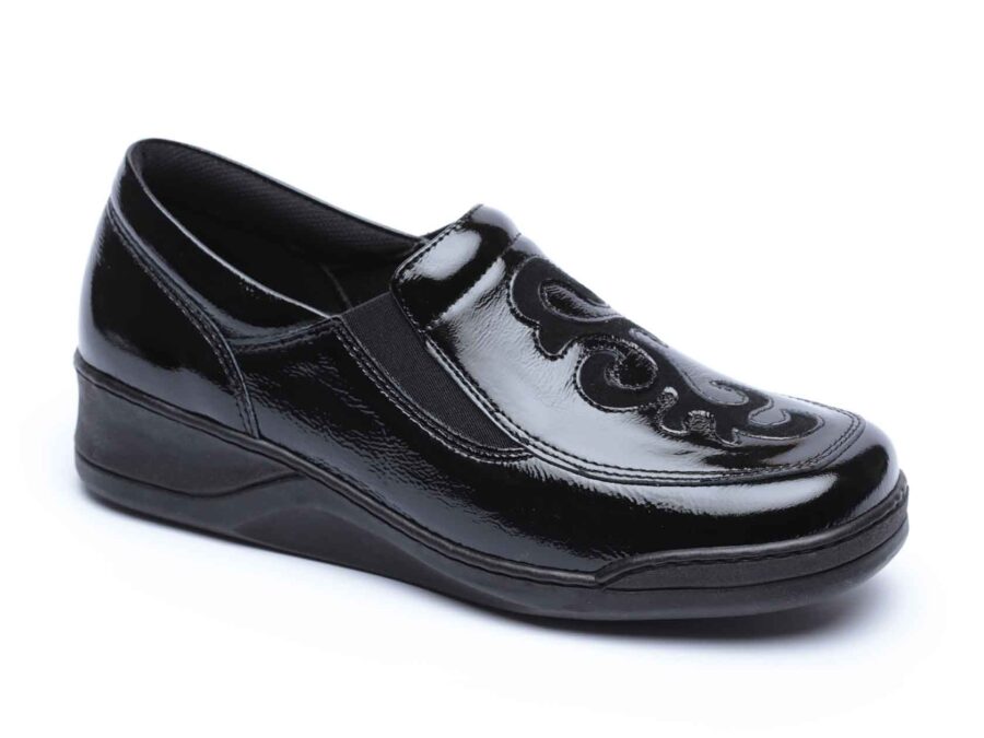 נעל מוקסין שחורה לנשים אלכסה